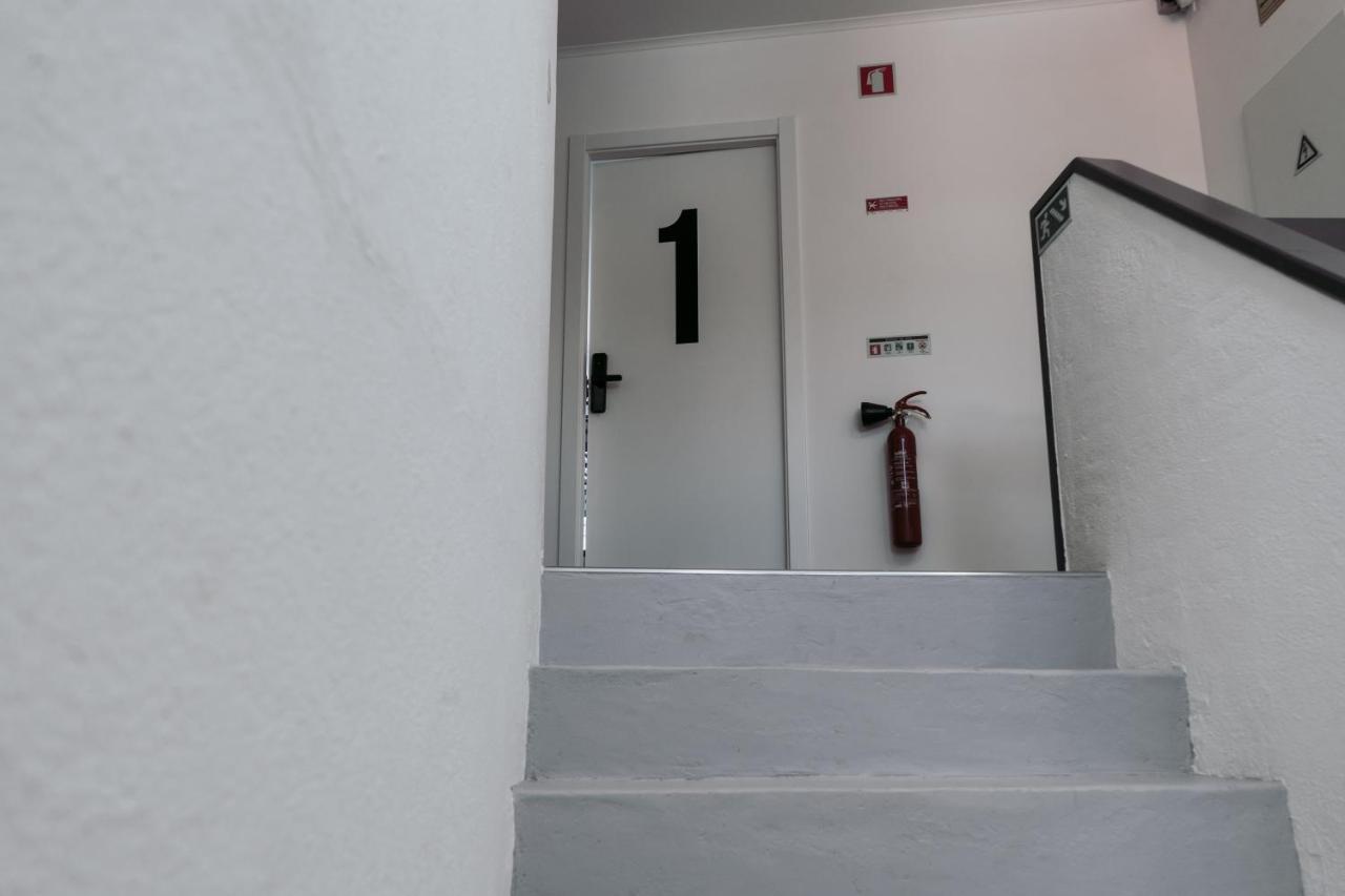 Middle Point Hostel Sardoal Kültér fotó