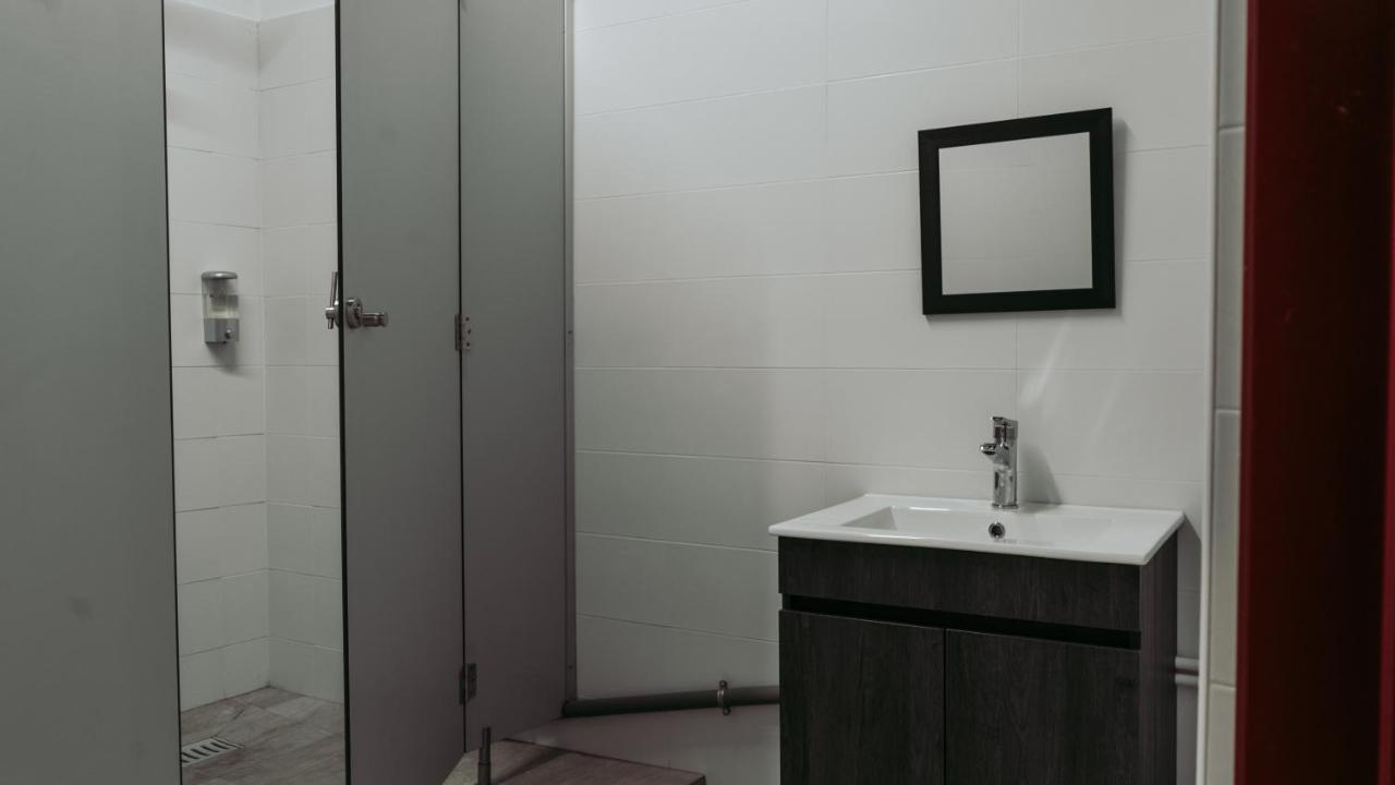 Middle Point Hostel Sardoal Kültér fotó
