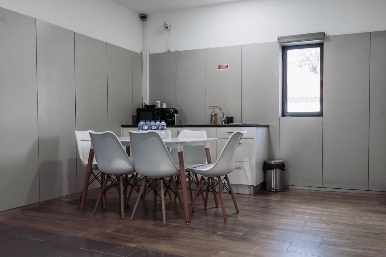 Middle Point Hostel Sardoal Kültér fotó