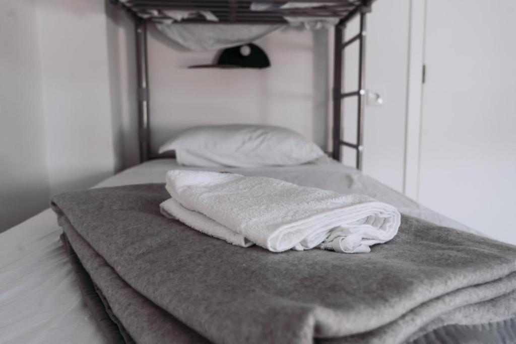 Middle Point Hostel Sardoal Kültér fotó